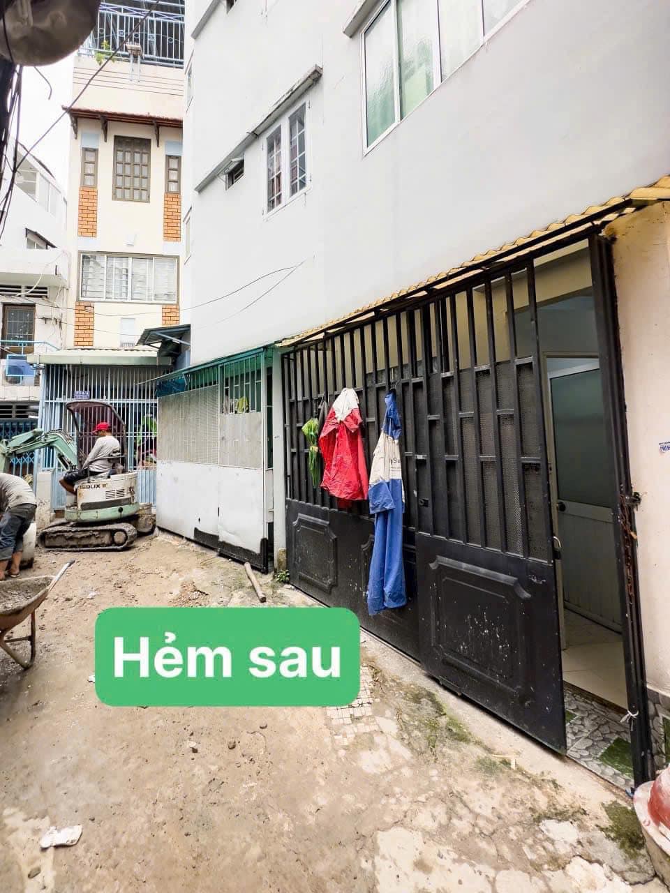 Hẻm sau
