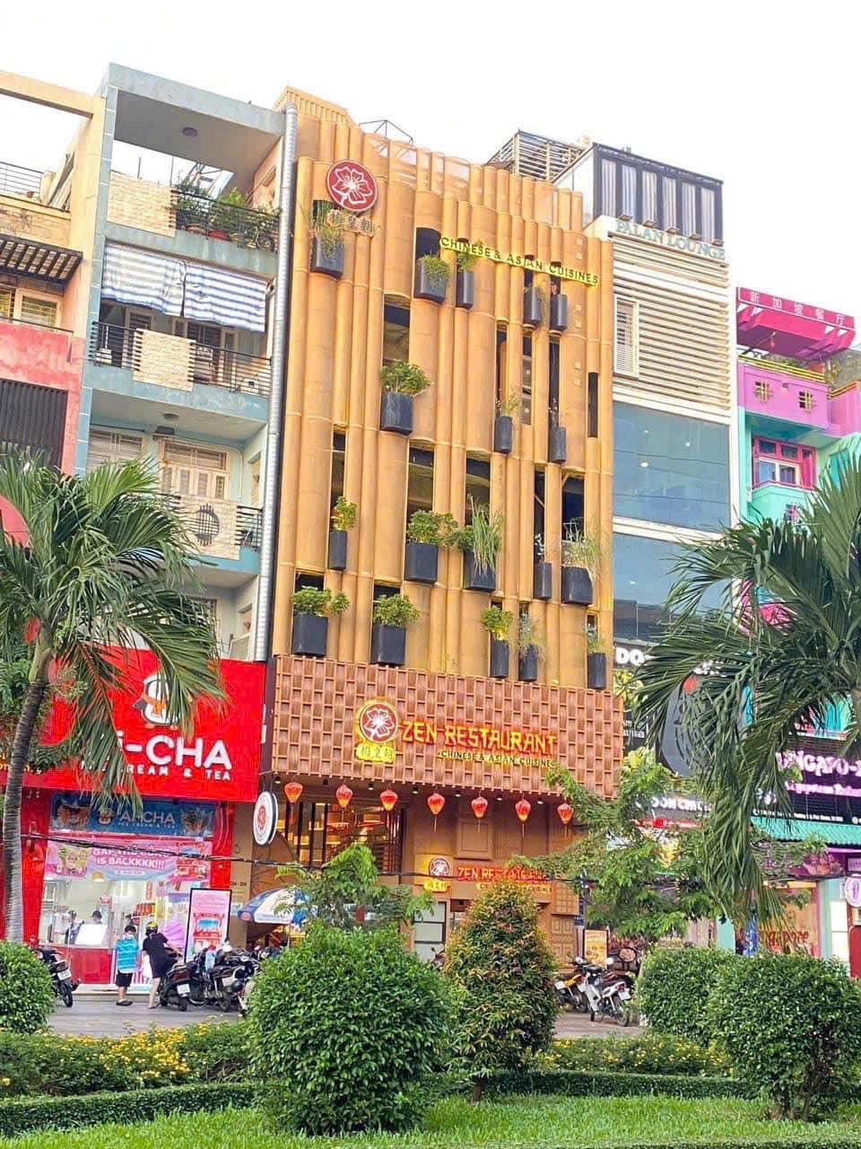 Nhà mặt tiền đường Phan Xích Long